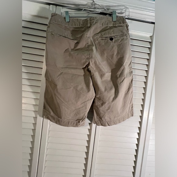 American Eagle Next level flex tan shorts, waist 30 - Picture 2 of 4